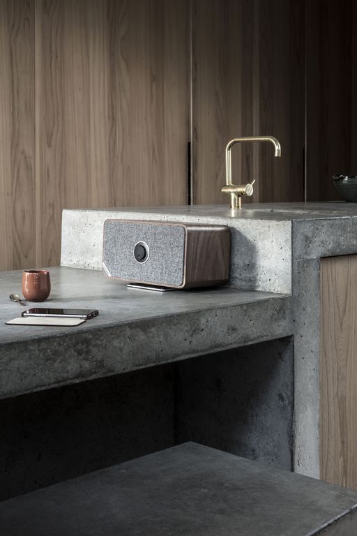Ruark Audio MRx rich walnut