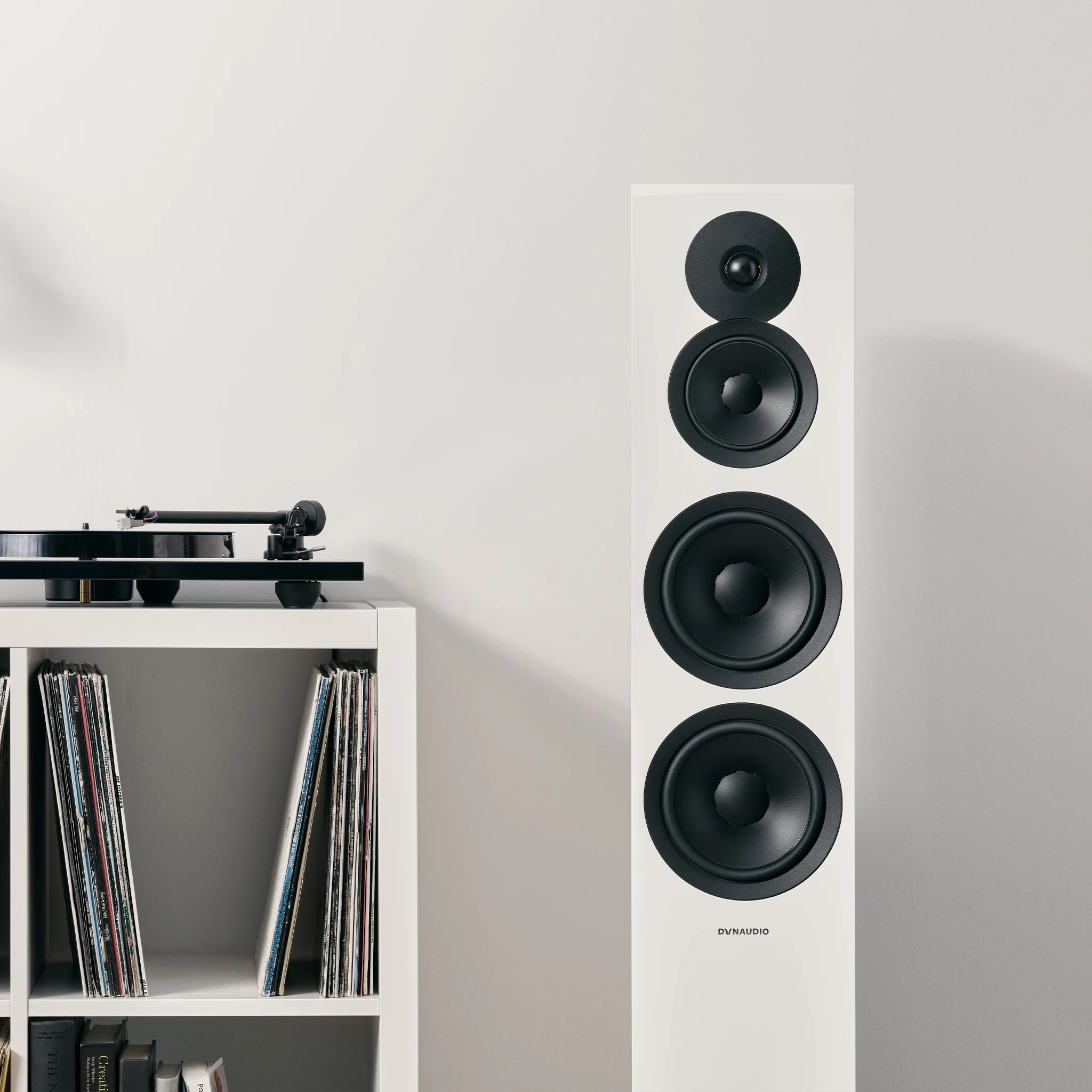 Dynaudio Emit 50 satin white