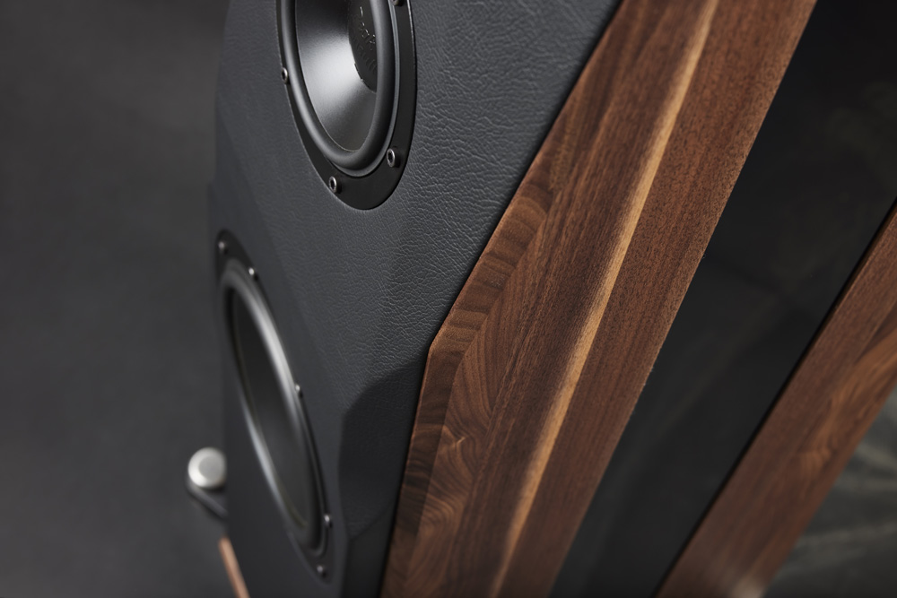 Peak Consult Sinfonia walnut/acrylic