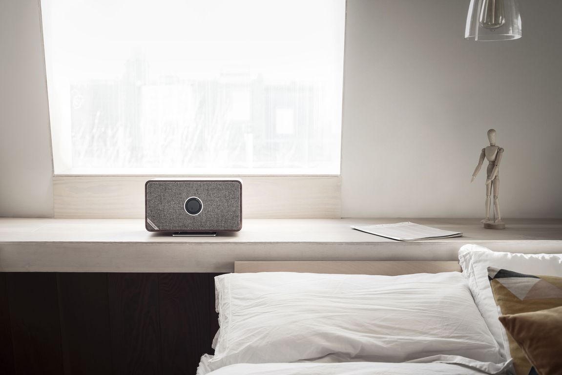 Ruark Audio MRx rich walnut