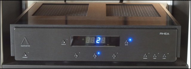 Aesthetix Rhea black