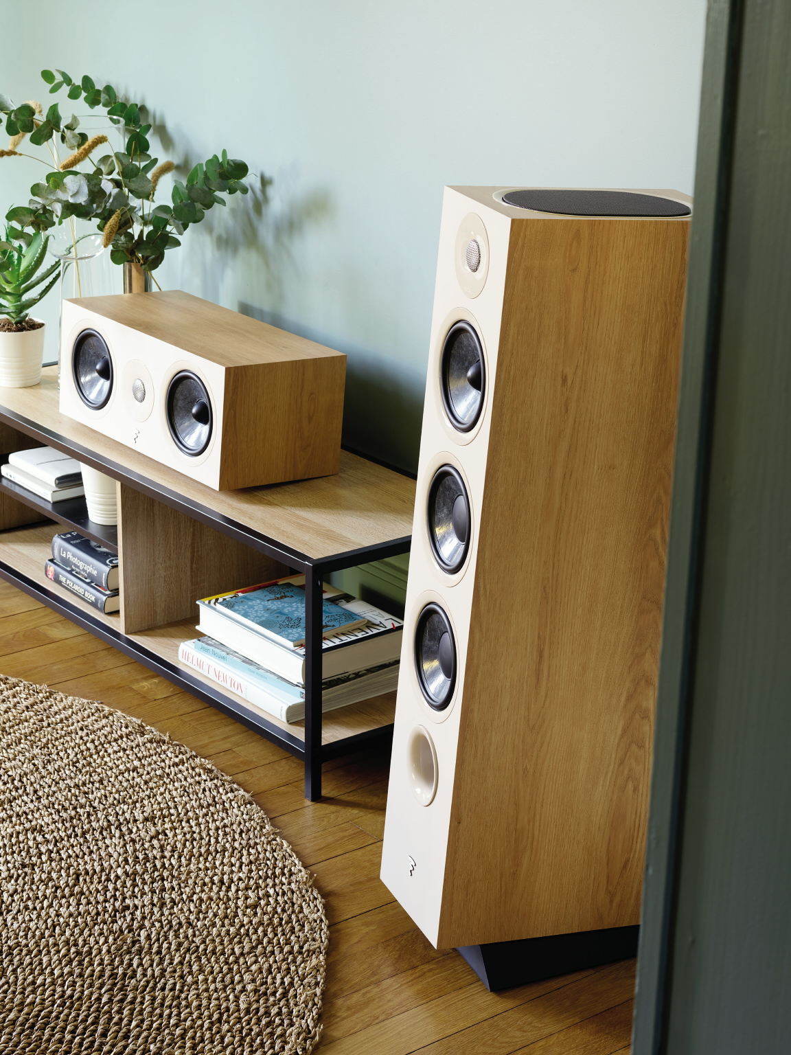 Focal Chora 826-D dark wood