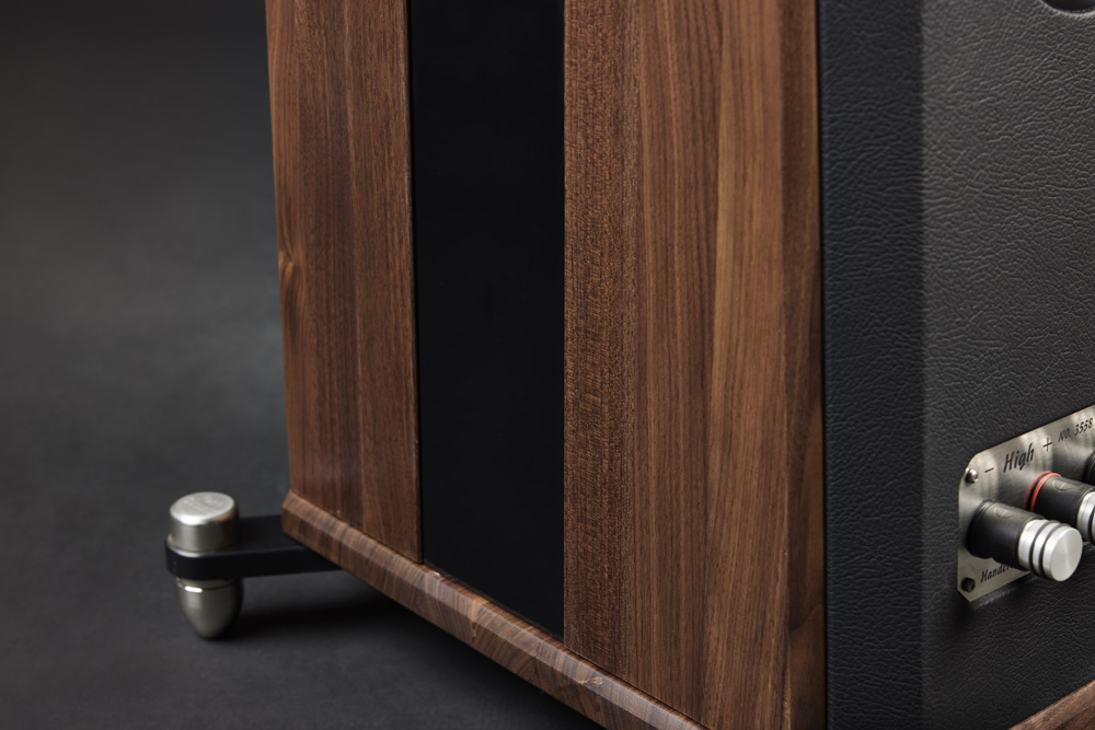 Peak Consult Sinfonia walnut/acrylic