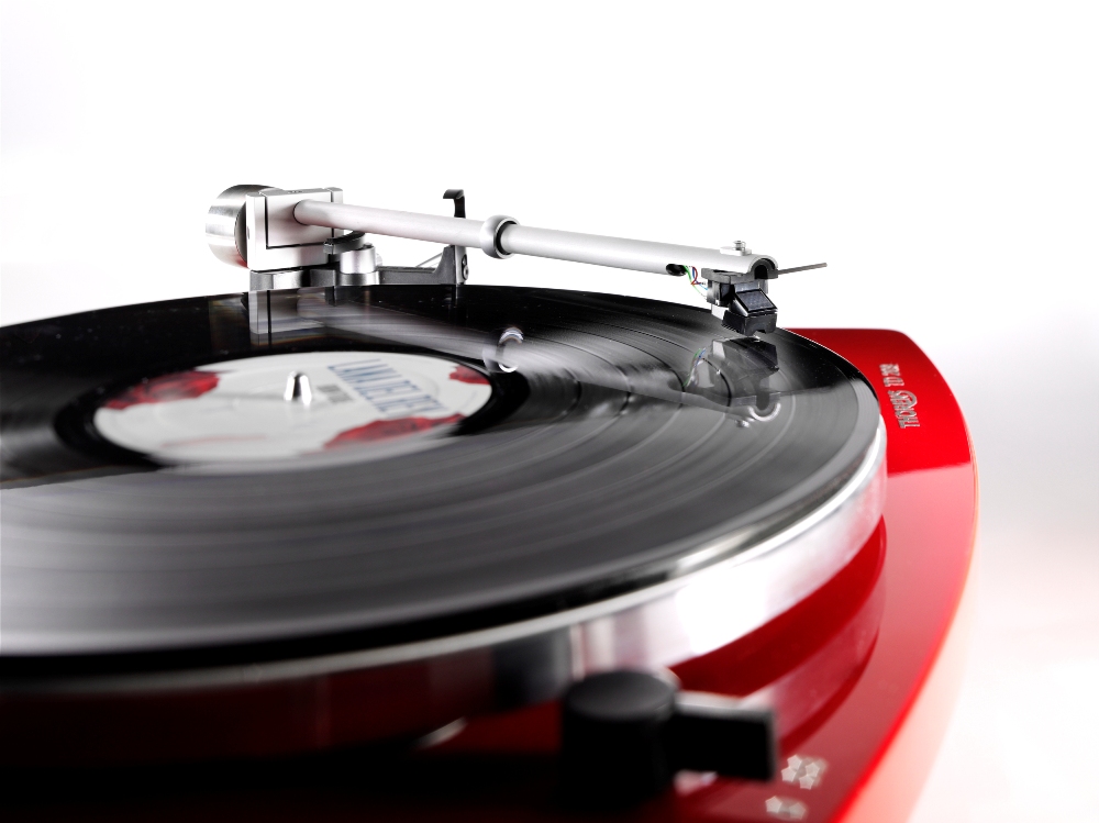 Thorens TD 206 highgloss red